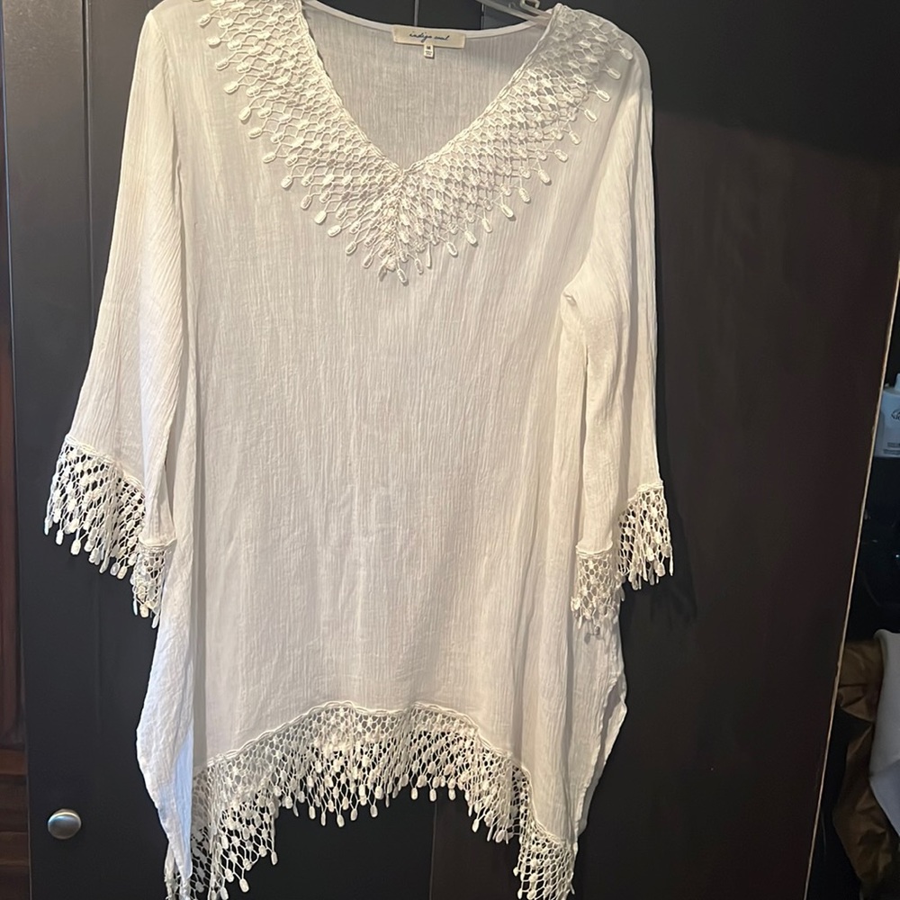 indigo soul ladies white 3/4 sleeve dressy top